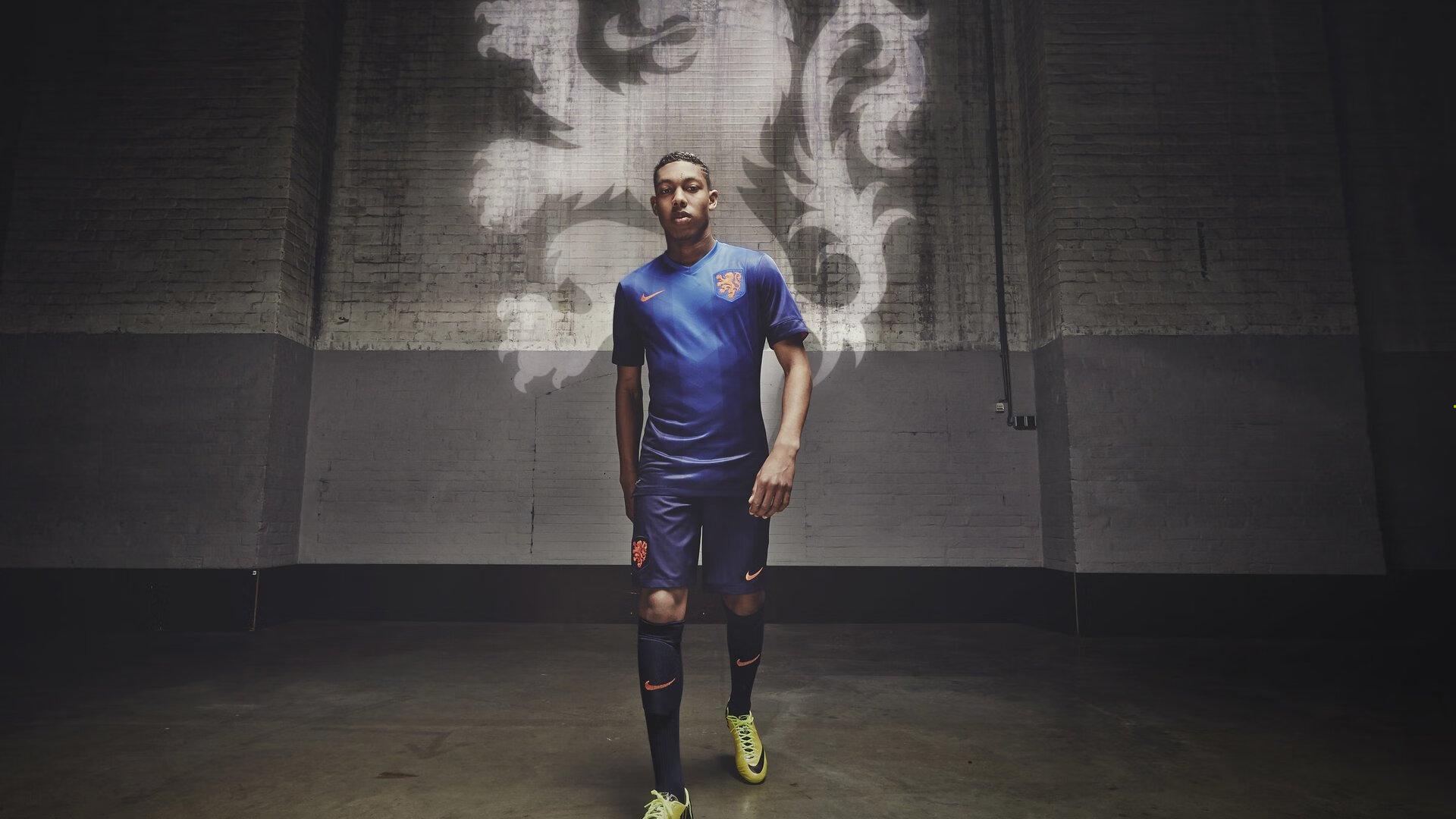 惊天逆转!压哨绝杀引爆全场,球迷沸腾见证历史时刻