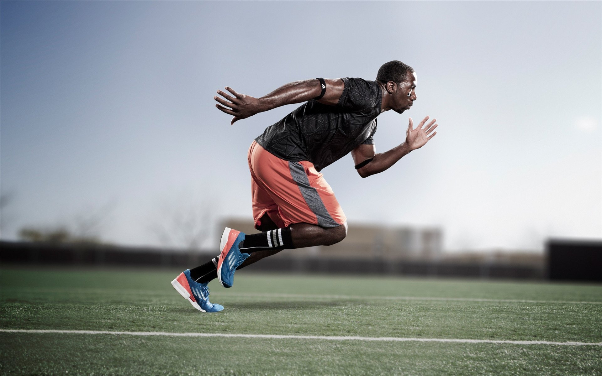 百米飞人巅峰对决,新星闪耀挑战传奇